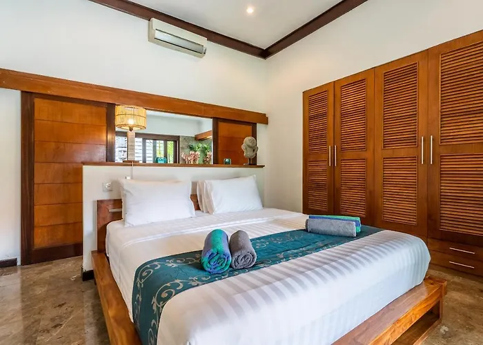Villa Madu Seminyak (Bali)